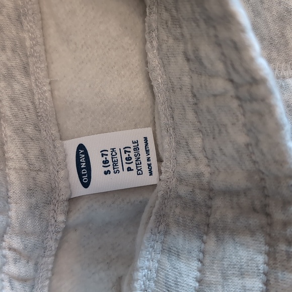 Jogger Shorts for Boys (At Knee) Size 6-7 - Picture 3 of 4